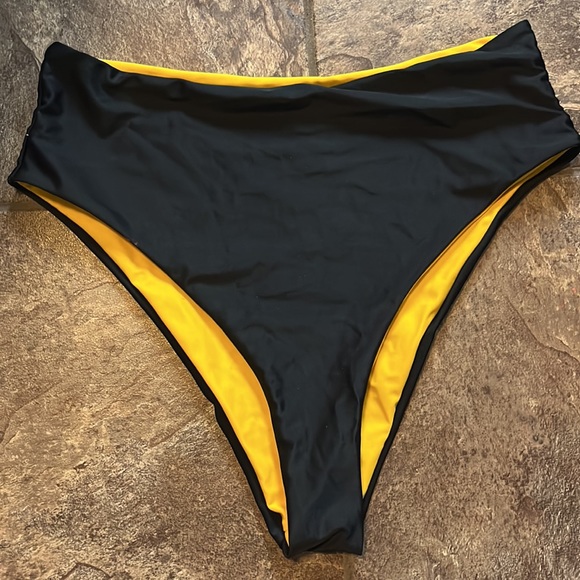 Women’s Bathing Suit Bundle 20 pieces + - Picture 8 of 16